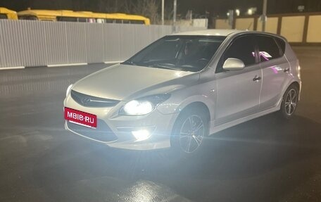 Hyundai i30 I, 2010 год, 850 000 рублей, 4 фотография