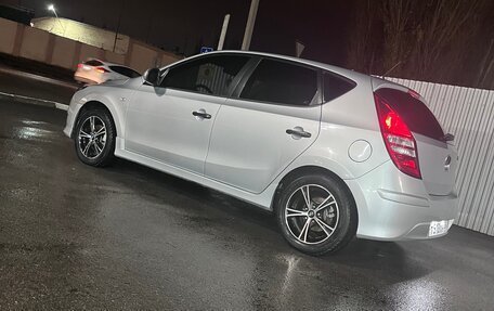 Hyundai i30 I, 2010 год, 850 000 рублей, 21 фотография