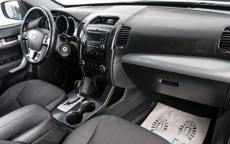 KIA Sorento II рестайлинг, 2011 год, 1 499 000 рублей, 13 фотография