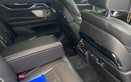 BMW 7 серия, 2018 год, 2 500 000 рублей, 8 фотография