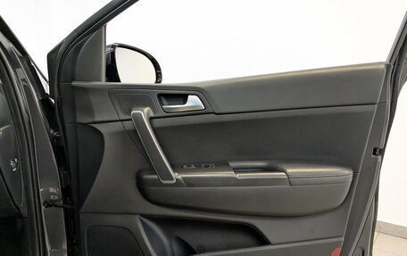 KIA Sportage IV рестайлинг, 2018 год, 1 995 000 рублей, 24 фотография