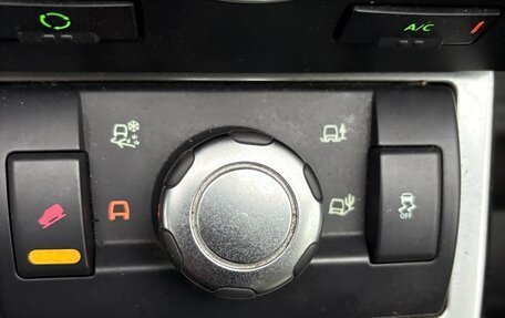 Land Rover Freelander II рестайлинг 2, 2011 год, 1 700 000 рублей, 10 фотография