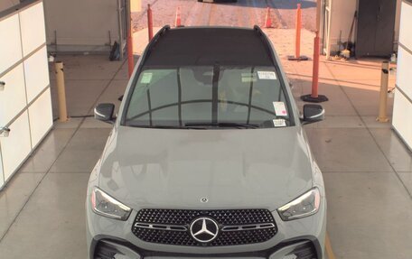 Mercedes-Benz GLE, 2024 год, 7 858 000 рублей, 2 фотография