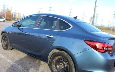 Opel Astra J, 2013 год, 990 000 рублей, 7 фотография