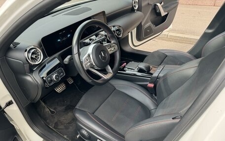 Mercedes-Benz A-Класс, 2020 год, 2 540 000 рублей, 2 фотография