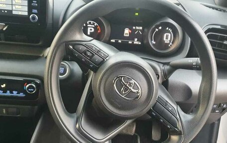 Toyota Yaris, 2020 год, 1 650 000 рублей, 10 фотография