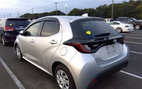 Toyota Yaris, 2020 год, 1 650 000 рублей, 4 фотография