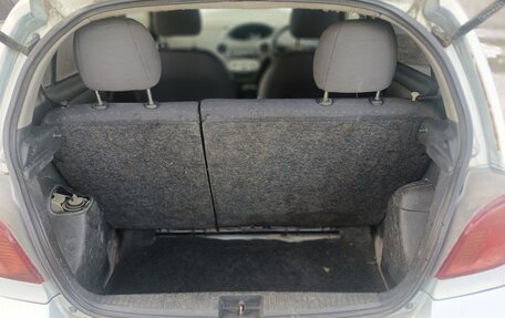 Toyota Vitz, 2003 год, 200 000 рублей, 2 фотография