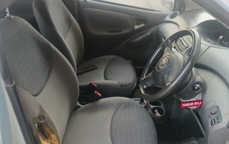 Toyota Vitz, 2003 год, 200 000 рублей, 4 фотография