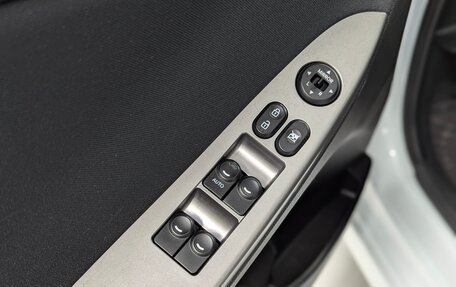 Hyundai Solaris II рестайлинг, 2015 год, 999 000 рублей, 17 фотография