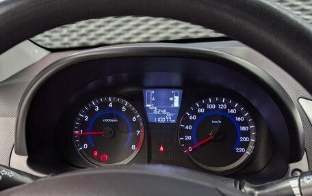 Hyundai Solaris II рестайлинг, 2015 год, 999 000 рублей, 22 фотография