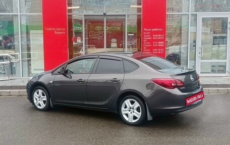 Opel Astra J, 2013 год, 1 049 000 рублей, 7 фотография