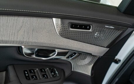 Volvo XC90 II рестайлинг, 2025 год, 14 000 000 рублей, 5 фотография