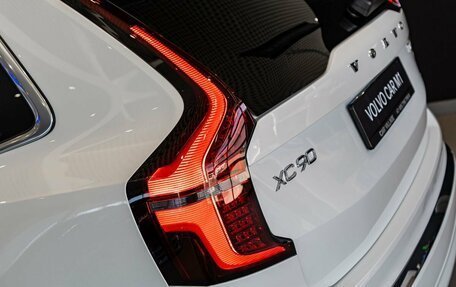 Volvo XC90 II рестайлинг, 2025 год, 14 000 000 рублей, 6 фотография