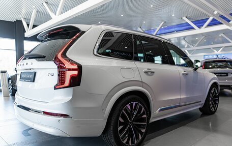 Volvo XC90 II рестайлинг, 2025 год, 14 000 000 рублей, 4 фотография