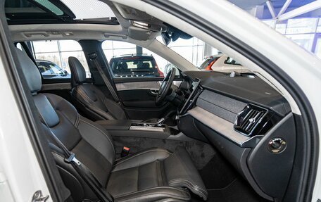 Volvo XC90 II рестайлинг, 2025 год, 14 000 000 рублей, 17 фотография