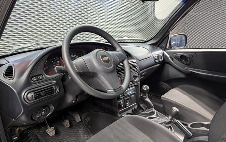 Chevrolet Niva I рестайлинг, 2017 год, 777 000 рублей, 10 фотография