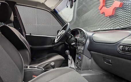 Chevrolet Niva I рестайлинг, 2017 год, 777 000 рублей, 24 фотография