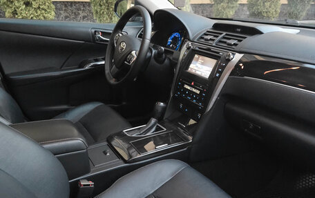 Toyota Camry, 2016 год, 1 635 000 рублей, 7 фотография