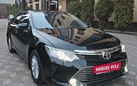 Toyota Camry, 2016 год, 1 635 000 рублей, 2 фотография