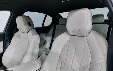 BMW 5 серия, 2025 год, 9 890 000 рублей, 12 фотография