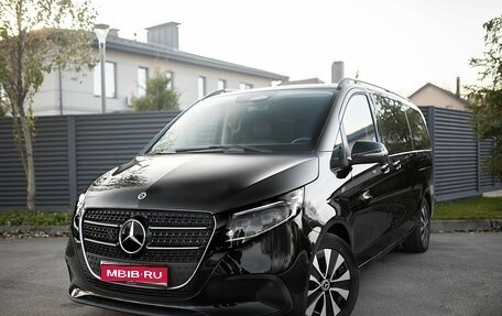 Mercedes-Benz V-Класс, 2024 год, 9 950 000 рублей, 1 фотография