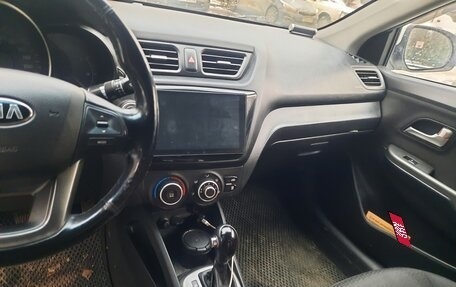 KIA Rio III рестайлинг, 2014 год, 990 000 рублей, 2 фотография