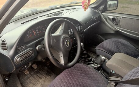 Chevrolet Niva I рестайлинг, 2015 год, 800 000 рублей, 3 фотография