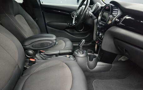 MINI Hatch, 2019 год, 2 100 000 рублей, 11 фотография