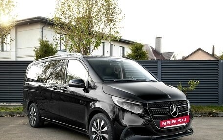 Mercedes-Benz V-Класс, 2024 год, 9 950 000 рублей, 11 фотография