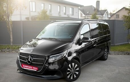 Mercedes-Benz V-Класс, 2024 год, 9 950 000 рублей, 13 фотография