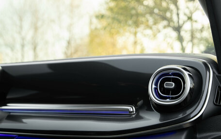 Mercedes-Benz V-Класс, 2024 год, 9 950 000 рублей, 20 фотография