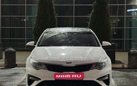 KIA Optima IV, 2018 год, 1 820 000 рублей, 2 фотография