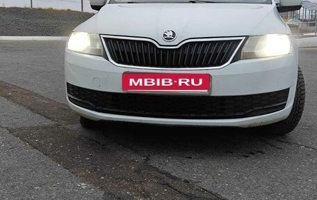 Skoda Rapid I, 2018 год, 1 050 000 рублей, 2 фотография