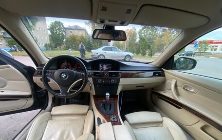 BMW 3 серия, 2011 год, 1 470 000 рублей, 13 фотография