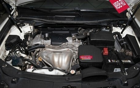 Toyota Camry, 2017 год, 2 170 000 рублей, 14 фотография