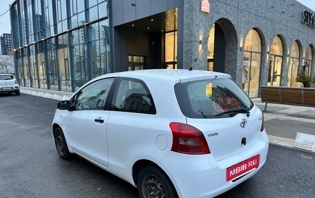 Toyota Yaris III рестайлинг, 2008 год, 399 000 рублей, 5 фотография