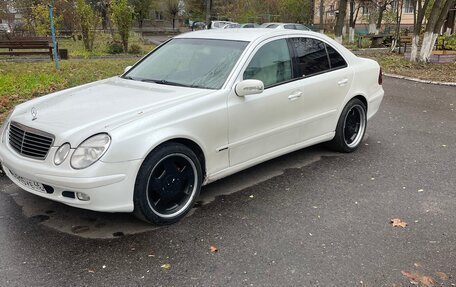 Mercedes-Benz E-Класс, 2003 год, 650 000 рублей, 2 фотография