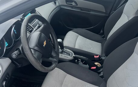 Chevrolet Cruze II, 2011 год, 700 000 рублей, 14 фотография