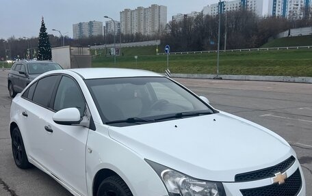 Chevrolet Cruze II, 2011 год, 700 000 рублей, 10 фотография