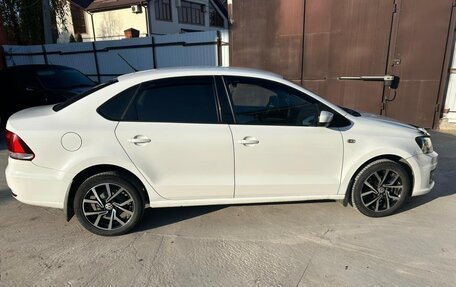 Volkswagen Polo VI (EU Market), 2016 год, 900 000 рублей, 3 фотография