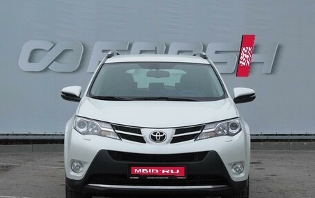 Toyota RAV4, 2015 год, 2 320 000 рублей, 3 фотография