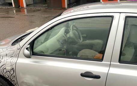 Nissan March III, 2003 год, 100 000 рублей, 3 фотография