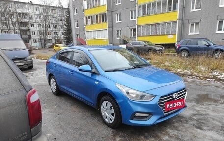 Hyundai Solaris II рестайлинг, 2017 год, 890 000 рублей, 2 фотография