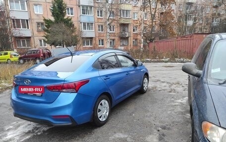 Hyundai Solaris II рестайлинг, 2017 год, 890 000 рублей, 3 фотография