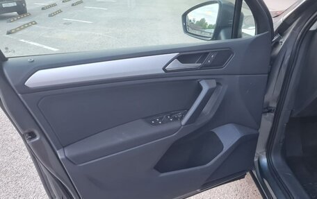 Volkswagen Tiguan II, 2021 год, 2 300 000 рублей, 11 фотография