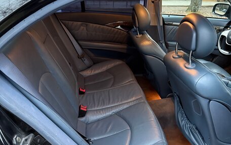 Mercedes-Benz E-Класс, 2004 год, 1 350 000 рублей, 9 фотография