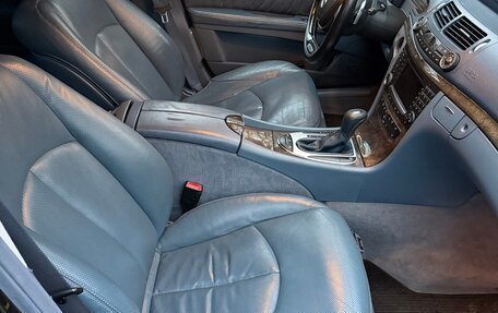 Mercedes-Benz E-Класс, 2004 год, 1 350 000 рублей, 13 фотография