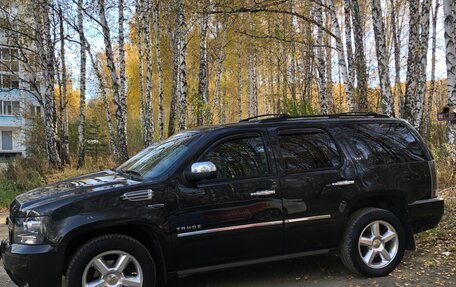 Chevrolet Tahoe III, 2012 год, 2 400 000 рублей, 1 фотография