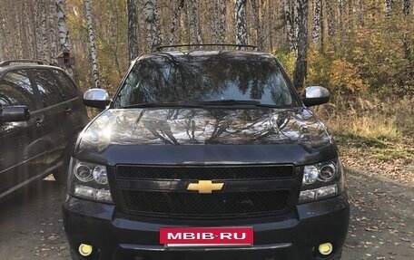 Chevrolet Tahoe III, 2012 год, 2 400 000 рублей, 2 фотография